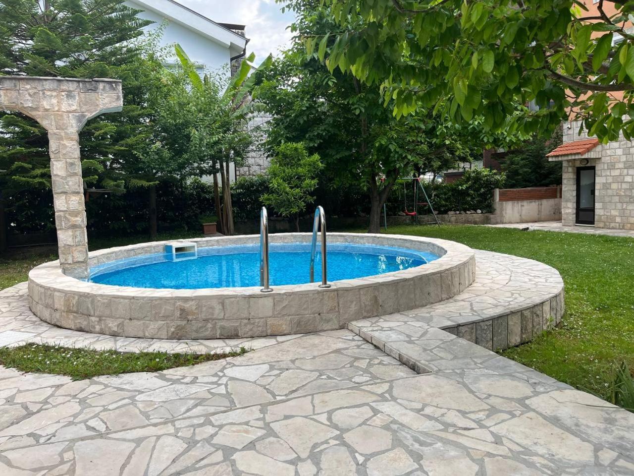 Apartments Apple Cat Montenegro Ko بِييلا المظهر الخارجي الصورة