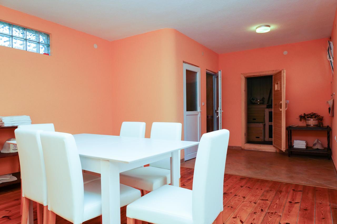 Apartments Apple Cat Montenegro Ko بِييلا المظهر الخارجي الصورة