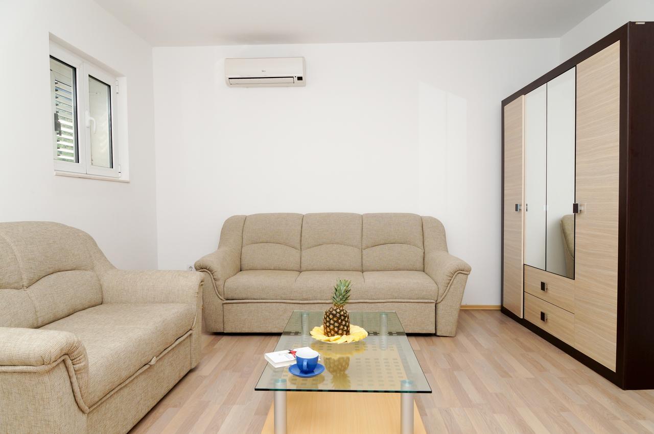Apartments Apple Cat Montenegro Ko بِييلا المظهر الخارجي الصورة
