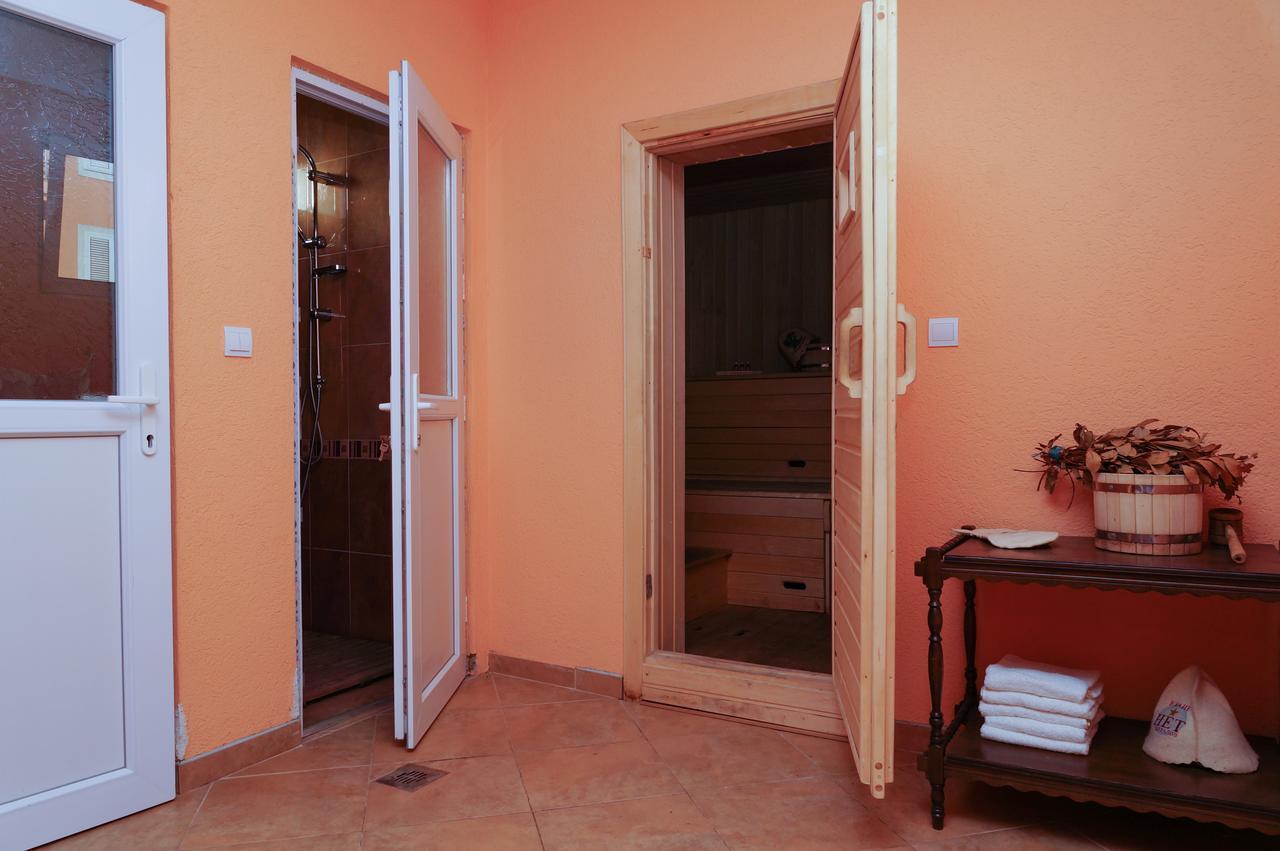 Apartments Apple Cat Montenegro Ko بِييلا المظهر الخارجي الصورة