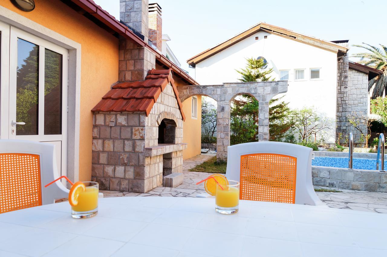 Apartments Apple Cat Montenegro Ko بِييلا المظهر الخارجي الصورة