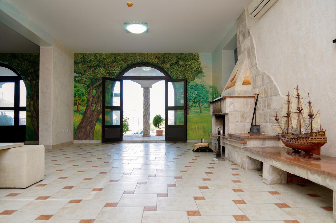 Apartments Apple Cat Montenegro Ko بِييلا المظهر الخارجي الصورة