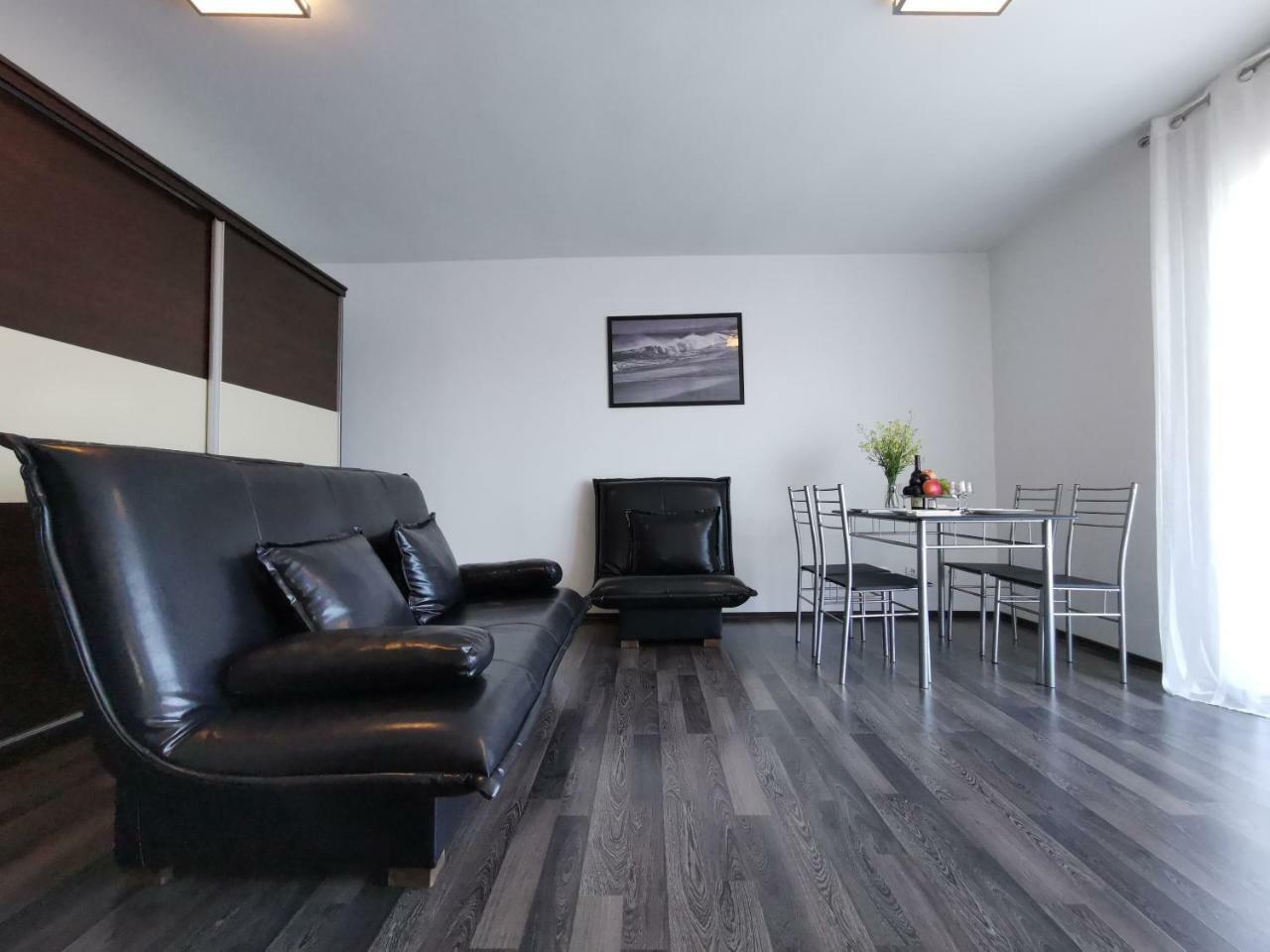 Apartments Apple Cat Montenegro Ko بِييلا المظهر الخارجي الصورة